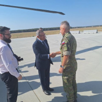 Španielsky generál na letisku v Kuchyni