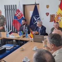 Španielsky generál na letisku v Kuchyni