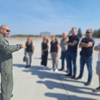 Zamestnanci z jadrovej elektrárne navštívili letisko v Kuchyni