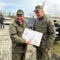 Štedrovečerná návšteva ministra obrany SR na leteckej základni v Kuchyni