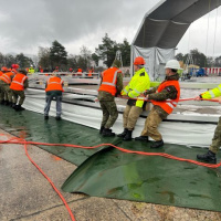 Začali sme s výcvikom špecialistov na výstavbu mobilných hangárov