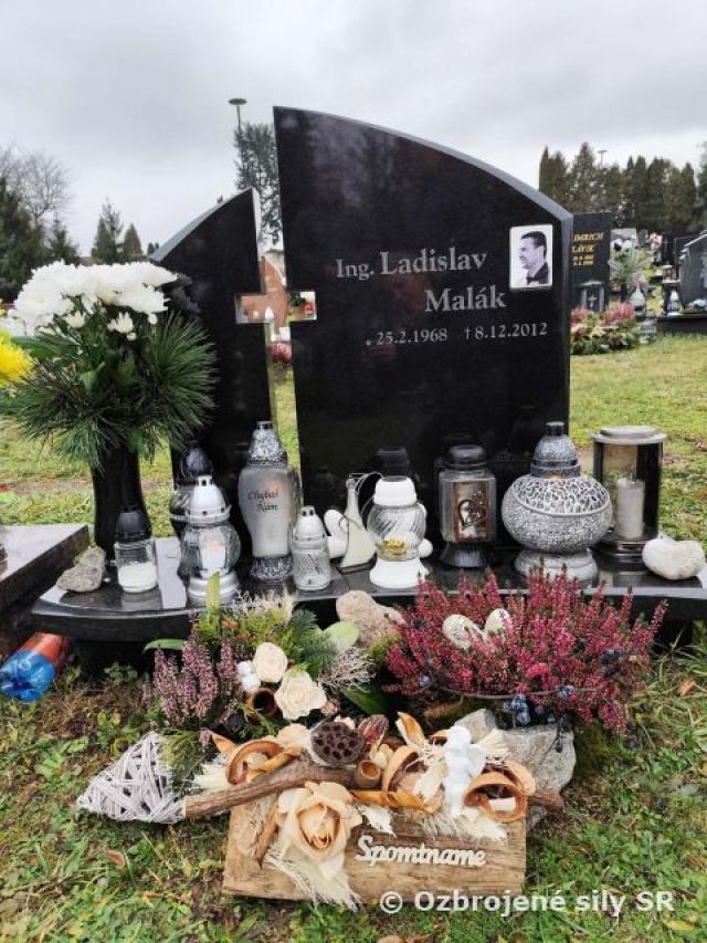 Pietna spomienka na plukovníka Ladislava Maláka