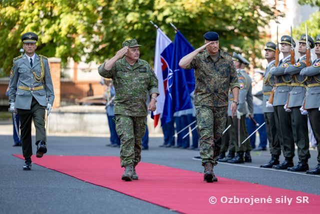 Zahraničná návšteva generála Gerhartza na Slovensku   