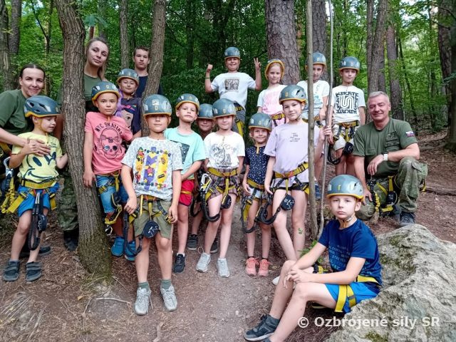 Denný letný tábor pre deti PrV a zamestnancov z 11. brigády Vzdušných síl Nitra.
