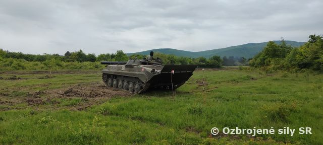 Výcvik BVP-1 na Veľkých Ozorovciach 