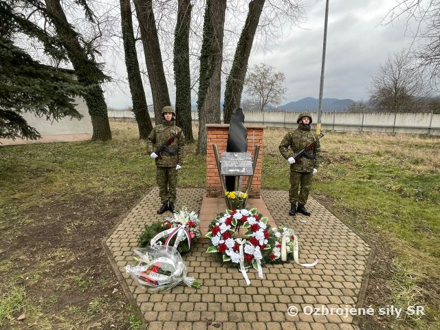 Pietna spomienka na zosnulých kolegov