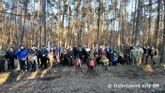 80. výročie pádu lietadla B-17