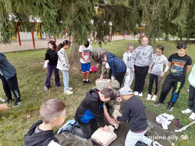 Účelové cvičenie na ZŠ v Jelenci