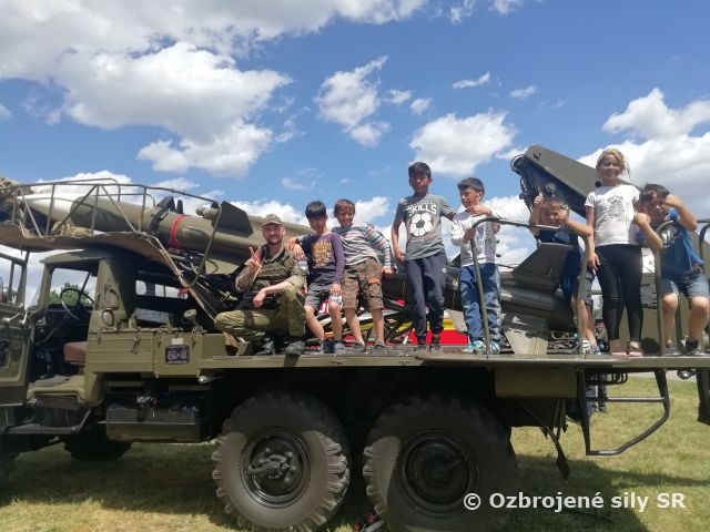Pozitívna prezentácia 11. brigády vzdušných síl Nitra na verejnosti