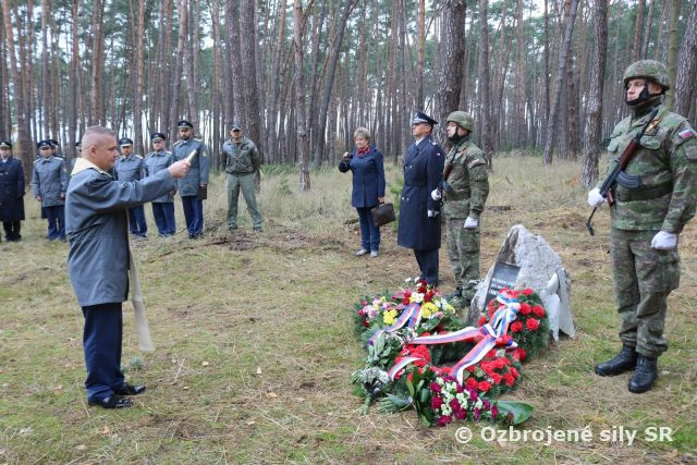 Stretnutie českých a slovenských pilotov na Záhorí