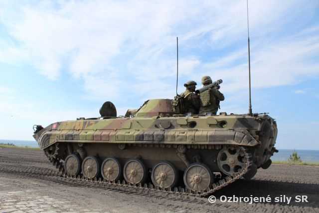 Jednotka Igla cvičila na bojové streľby v palebnom postavení v Ustke