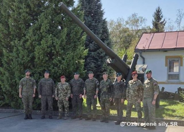 Stretnutie veliteľov delostreleckých jednotiek krajín V4