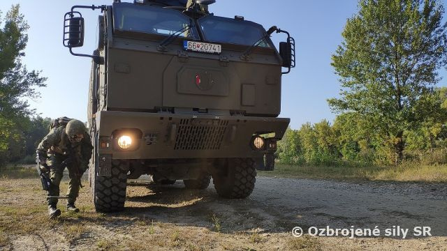 Ženisti precvičovali s kadetmi opatrenia proti improvizovaným výbušným prostriedkom