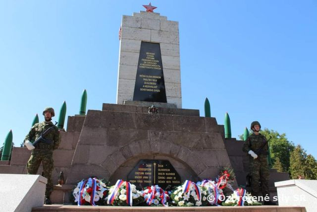 Oslavy 78.výročia SNP v Trebišove