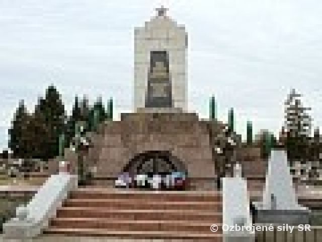 77. výročie oslobodenie mesta Trebišov – pietny akt kladenia vencov