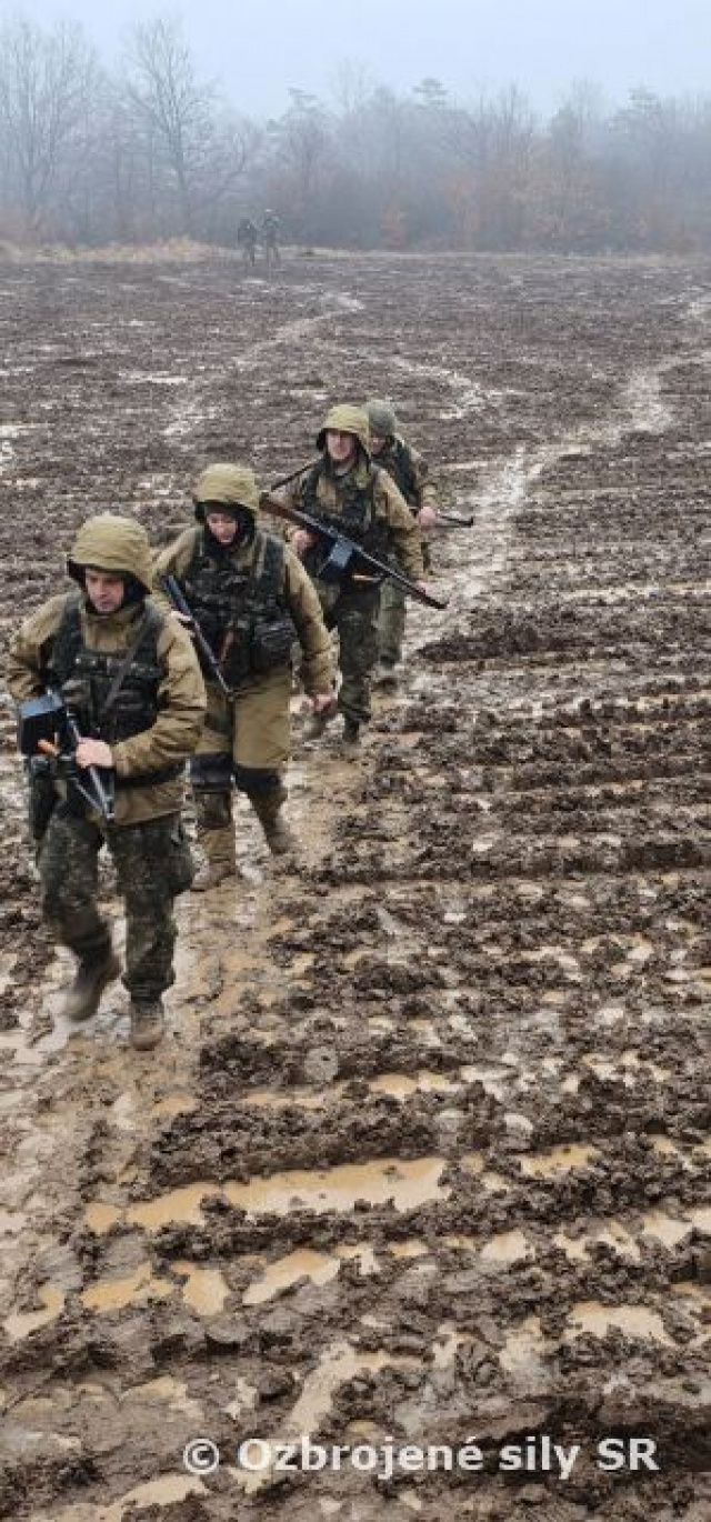 Aktívne zálohy cvičia v Centre výcviku Lešť