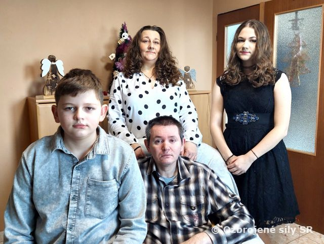 POMÔŽME vianočná zbierka