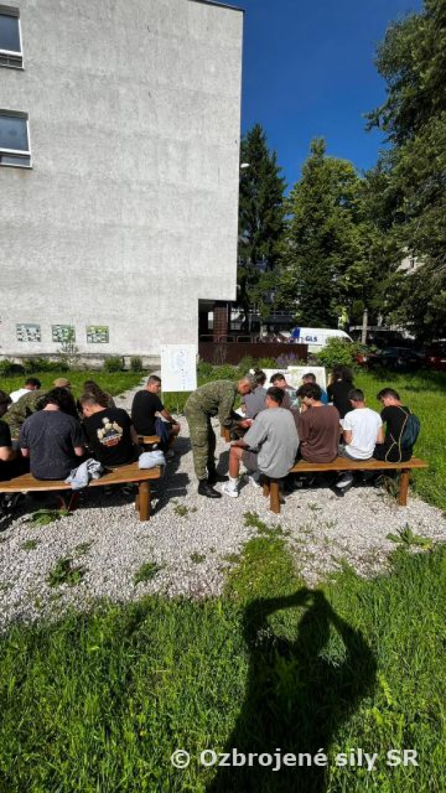 Záver školského roka v spolupráci s vojakmi
