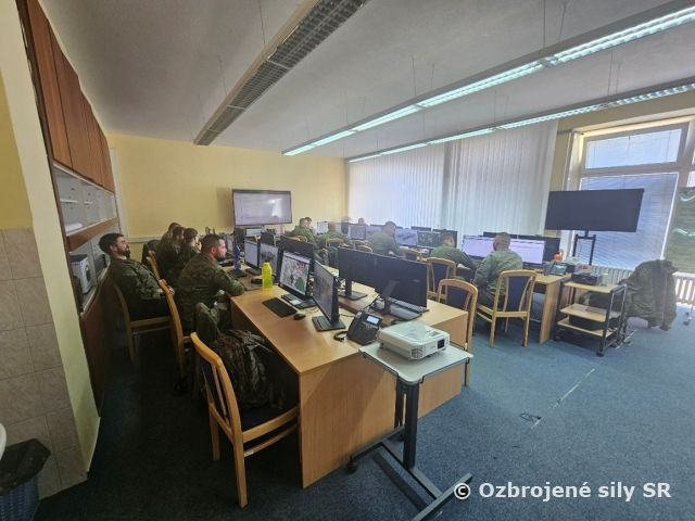 Štábny nácvik 65. prieskumného práporu a 22. prieskumného pluku