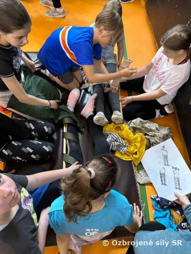 Príprava obyvateľstva na obranu štátu