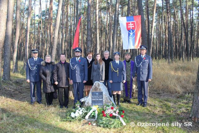 Pietna spomienka na pilota v dk Kuchyňa