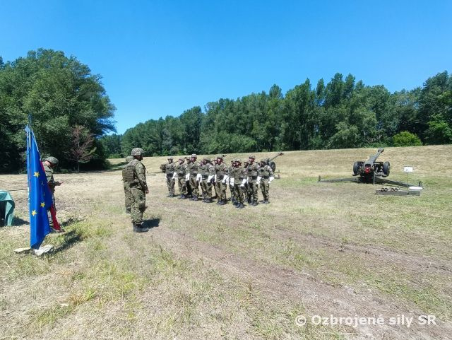 Inauguráciu prezidenta Slovenskej republiky sprevádzali delostrelecké výstrely  21.samohybného delostreleckého oddielu