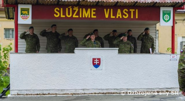 Slávnostný nástup 20. práporu logistiky Prešov