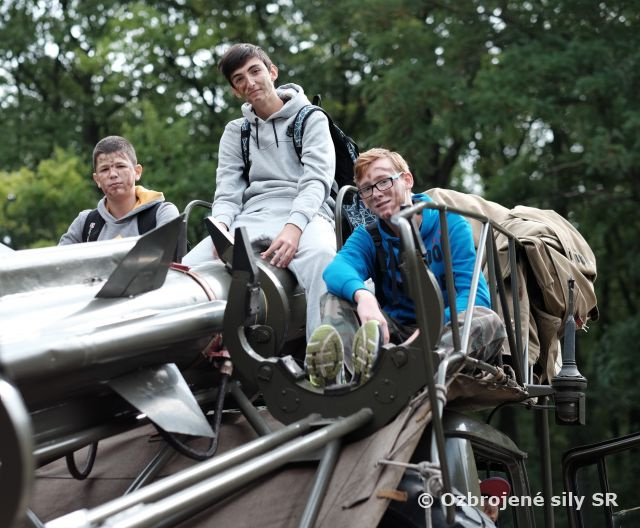 Oslava „Dňa Ozbrojených síl SR“ vo Viničnom