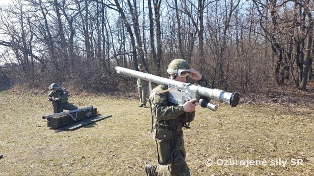 Nad Koliňanským vrchom sa chránilo nebo.