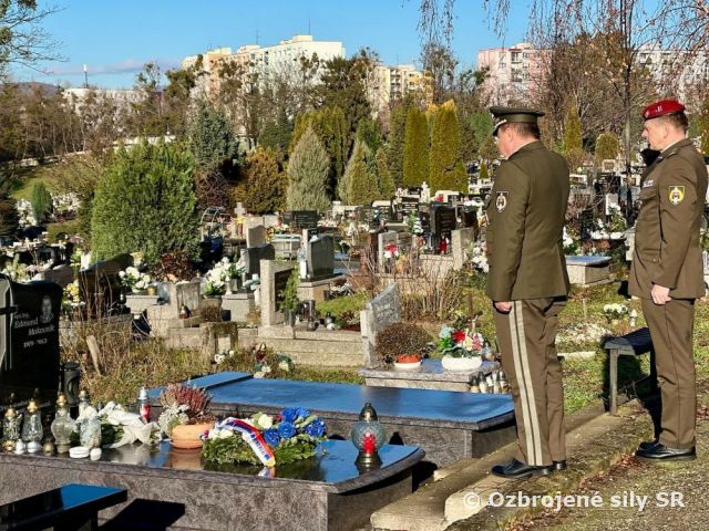 Duch času nestráca význam: vzácna spomienka na našich zosnulých kolegov