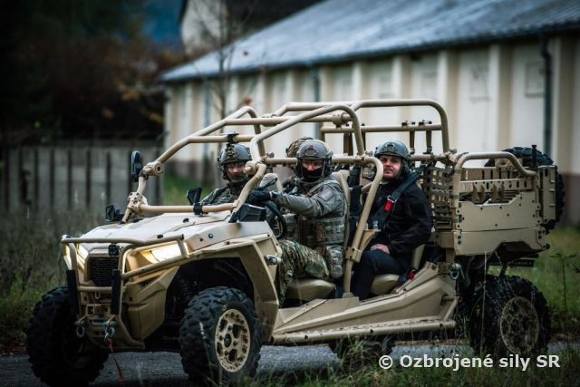 Prvá návšteva nového štátneho tajomníka MO SR v 5. pluku