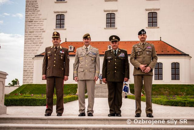 Generáli krajín V4 rokovali v Bratislave 