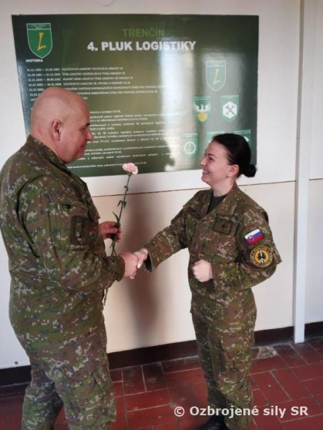 Oslavy medzinárodného dňa žien na 4. pluku 