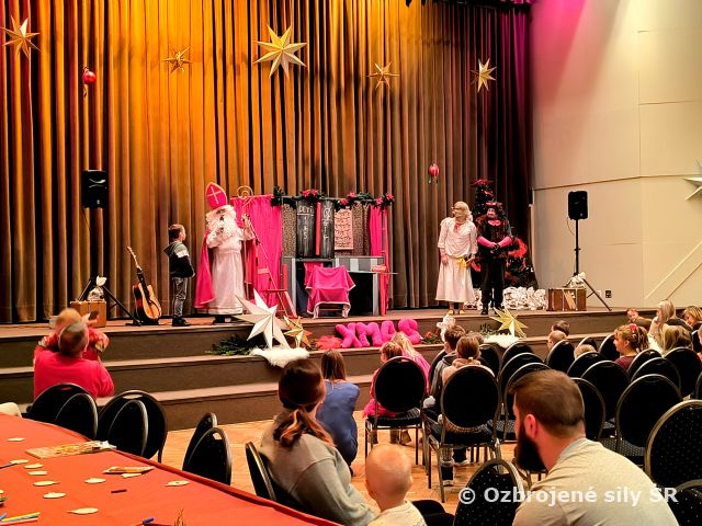 Mikuláš u logistov