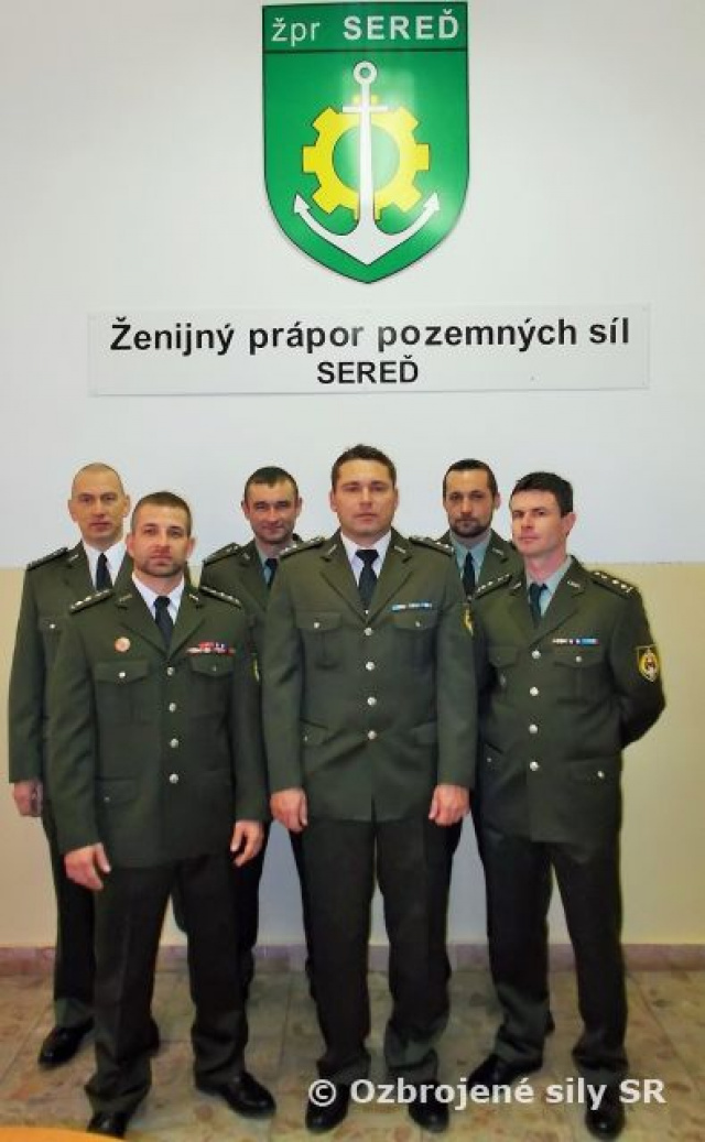 Rotný Peter Klein a slobodník Marek Lehocký opakovane najlepší medzi seredskými poddôstojníkmi a mužstvom