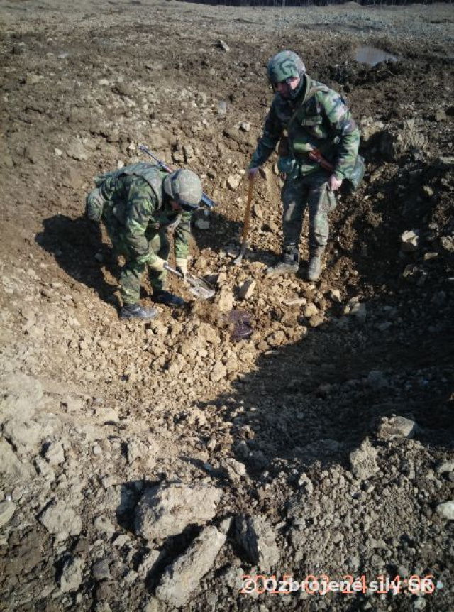 Výcvik v ostrom mínovaní na Tureckom vrchu