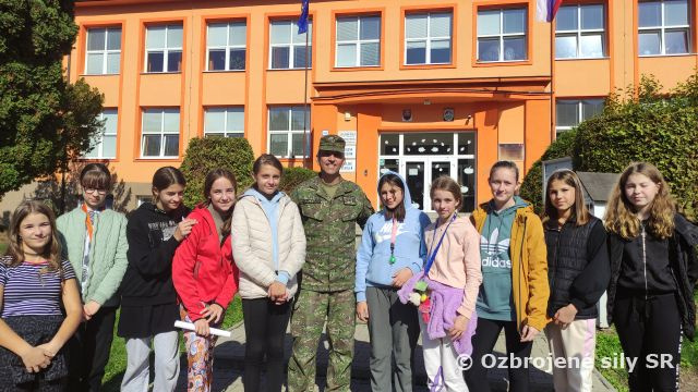 Vojenský deň s deťmi zo ZŠ Bzince pod Javorinou