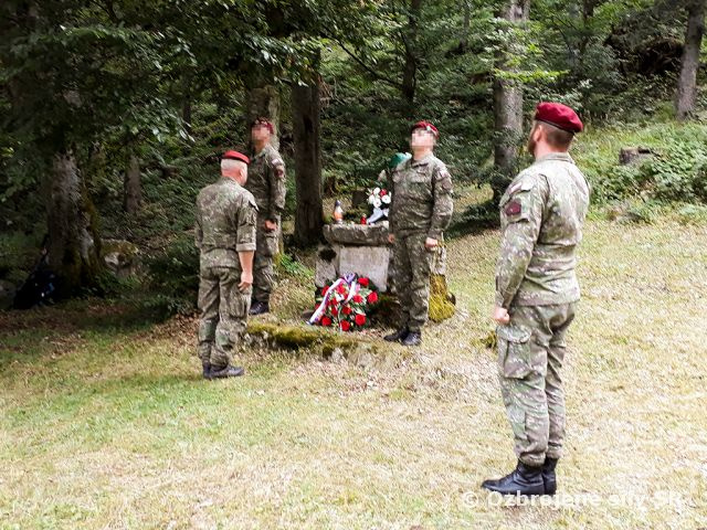 Stopami „Pochodu smrti“