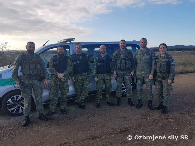 Príslušníci 23. motorizovaného práporu Trebišov  na cvičení v Maďarsku