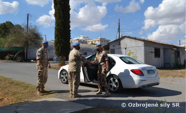 Návšteva hlavného politického poradcu UN v sektore 4