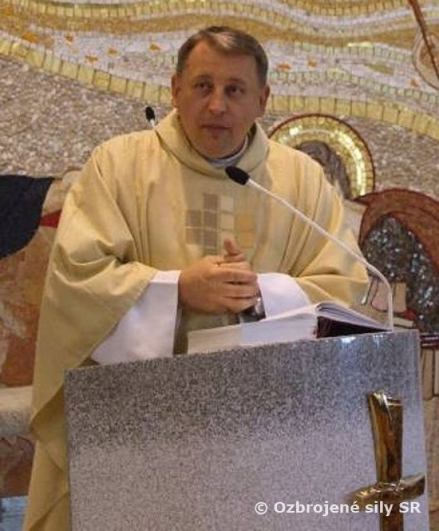 Pomôžme vojenskému duchovnému majorovi Petrovi Dzijakovi