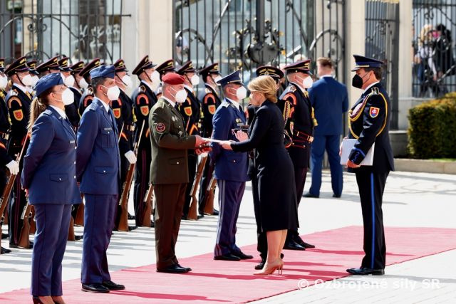 Hlavná veliteľka ocenila profesionálnych vojakov 