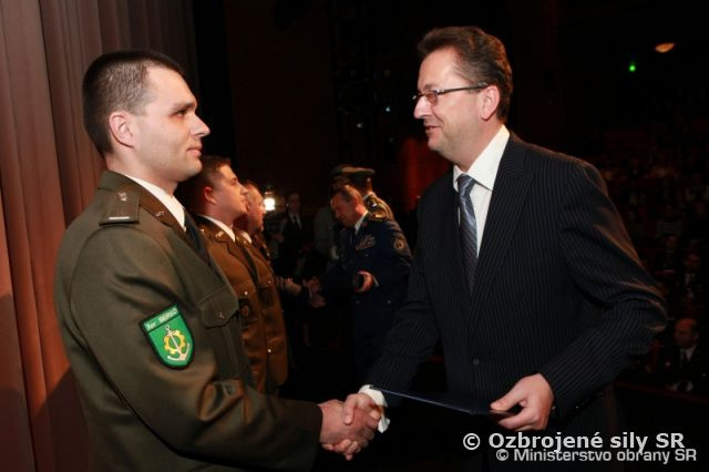 Príslušník ženijného práporu uvedený do Siene slávy MOSR