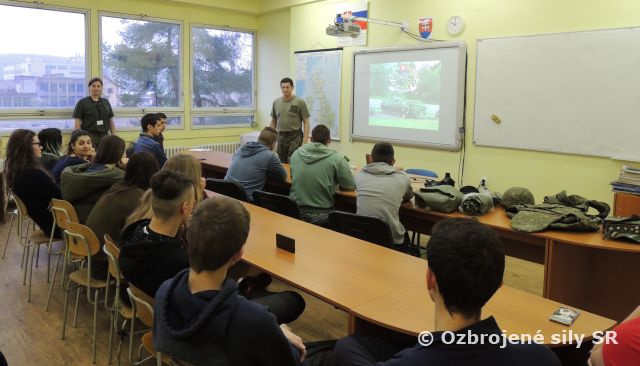 Príprava obyvateľstva na obranu štátu