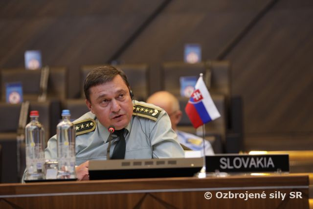 Náčelník generálneho štábu sa zúčastnil zasadania vojenského výboru NATO