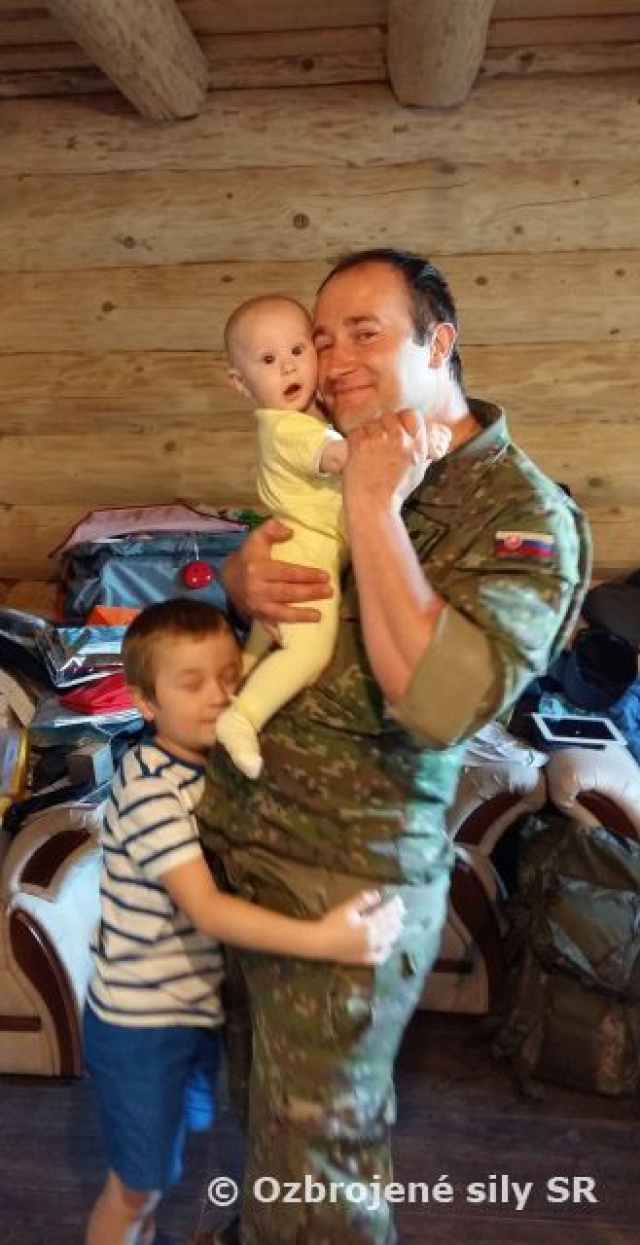 Dobrovoľná finančná zbierka pre pozostalú rodinu desiatnika Jána Husenicu