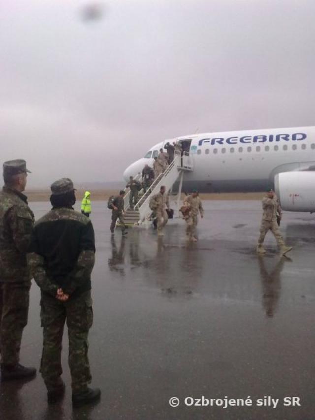 Privítanie príslušníkov práporu po splnení úloh v operácii ISAF Afganistan