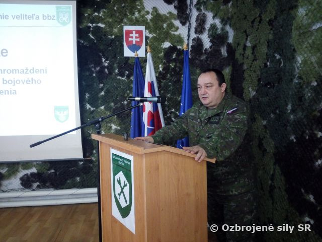 Veliteľ brigády zhodnotil uplynulý výcvikový rok 2014