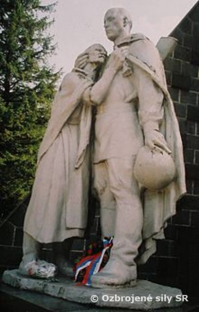 Pripomenuli sme si deň obetí Dukly