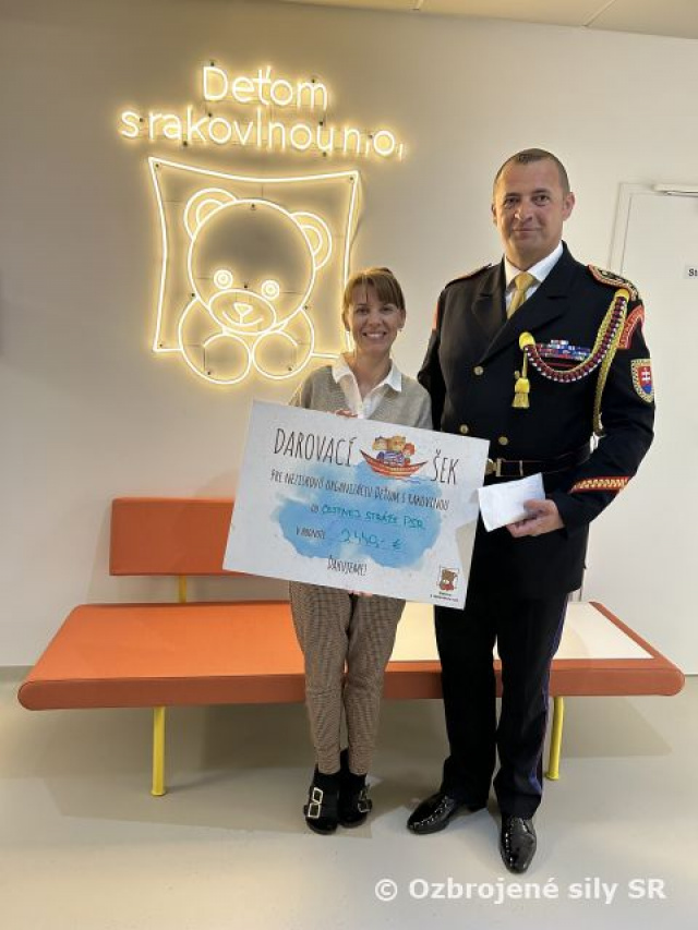 Odovzdanie šekov z dobročinných zbierok